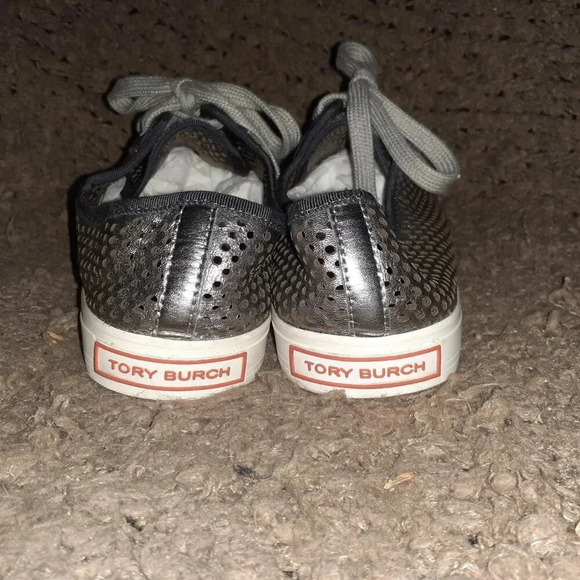 TORY BURCH-Metallic Silver Perforated Leather Lace Up Sneakers-Sz 41-Excellent - Picture 5 of 7